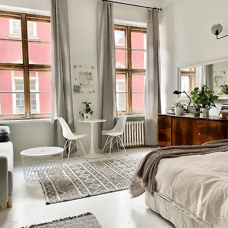 Apartment Townhall