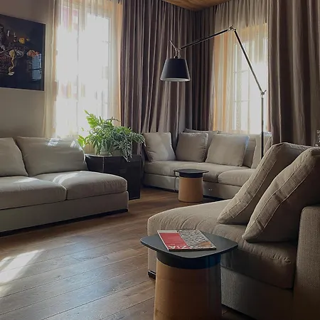 Apartment Townhall
