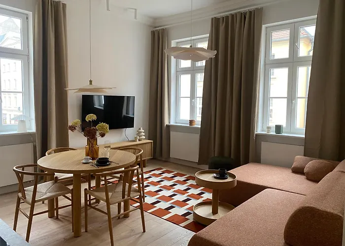 Townhall 아파트 *